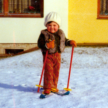 Bettinas auf den ersten Skiern